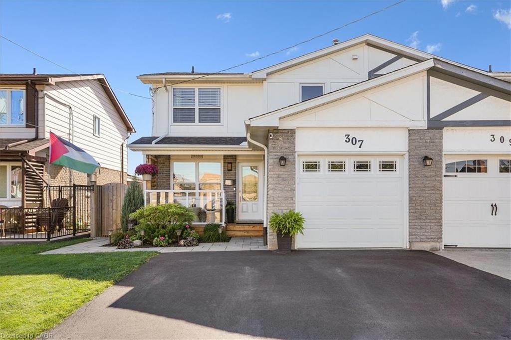 307 Highridge Avenue, Hamilton, ON - Outdoor With Facade