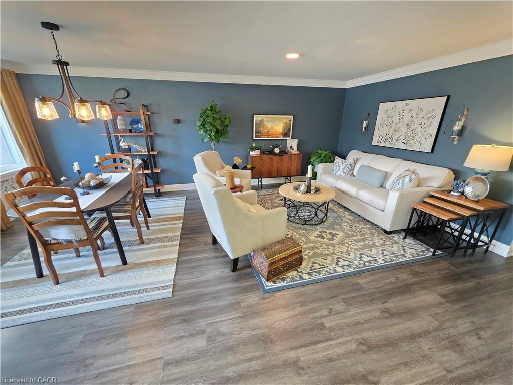 69 Gates Lane, Hamilton, ON - Indoor Photo Showing Living Room