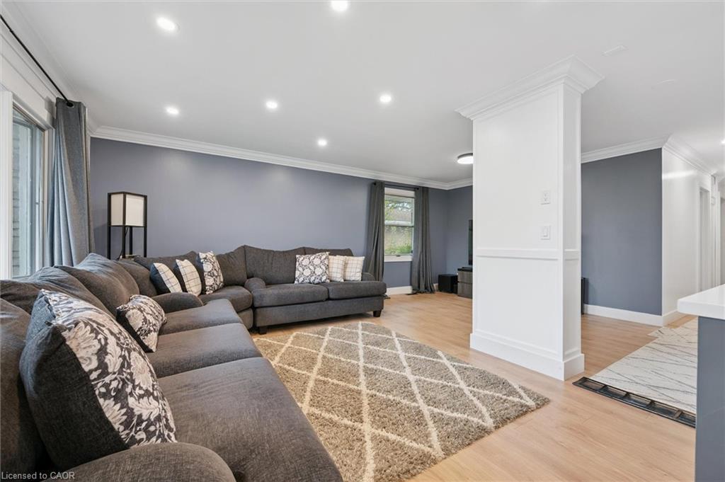 775 Regent Street, Cambridge, ON - Indoor