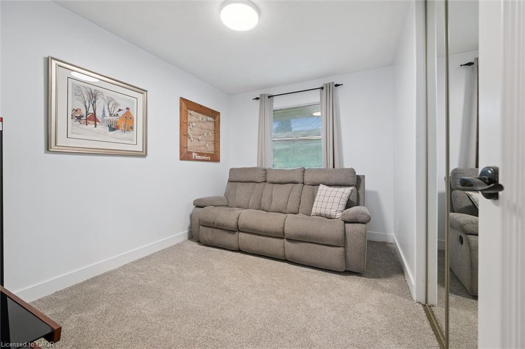 775 Regent Street, Cambridge, ON - Indoor Photo Showing Other Room