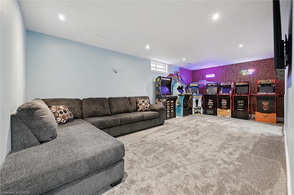 775 Regent Street, Cambridge, ON - Indoor