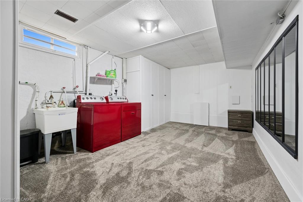 775 Regent Street, Cambridge, ON - Indoor Photo Showing Other Room