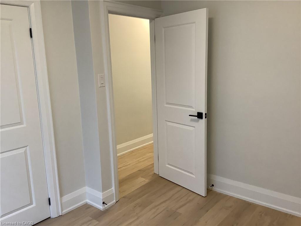 229 West 18Th Street, Hamilton, ON - Indoor Photo Showing Other Room