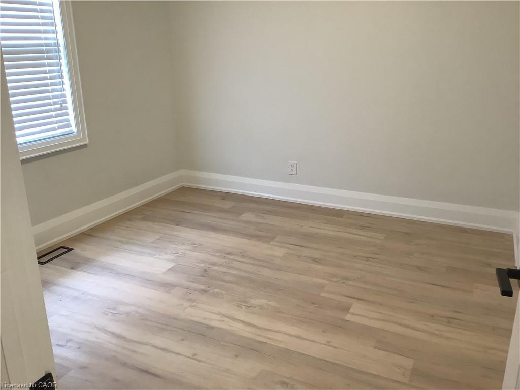 229 West 18Th Street, Hamilton, ON - Indoor Photo Showing Other Room