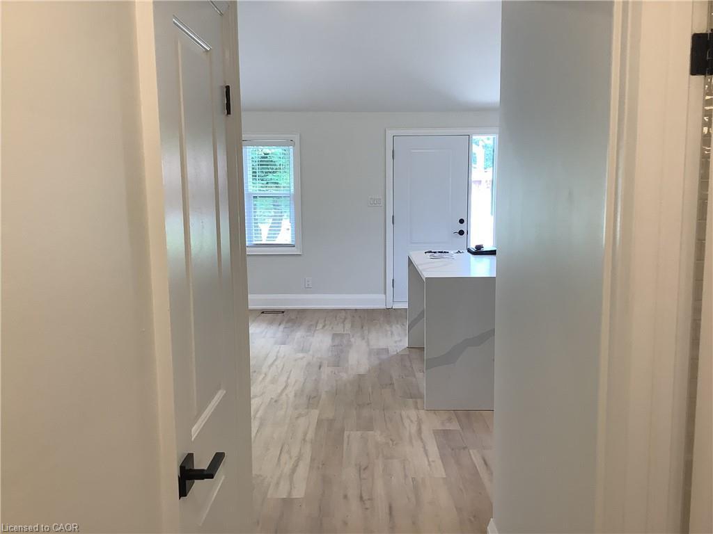 229 West 18Th Street, Hamilton, ON - Indoor Photo Showing Other Room