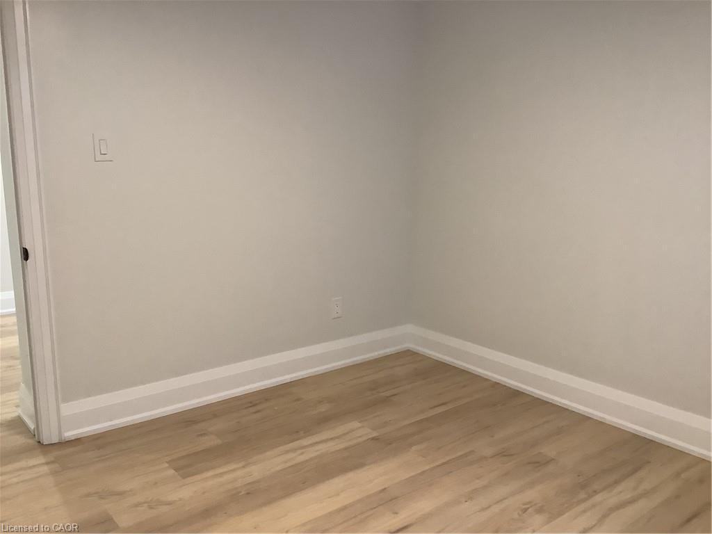 229 West 18Th Street, Hamilton, ON - Indoor Photo Showing Other Room