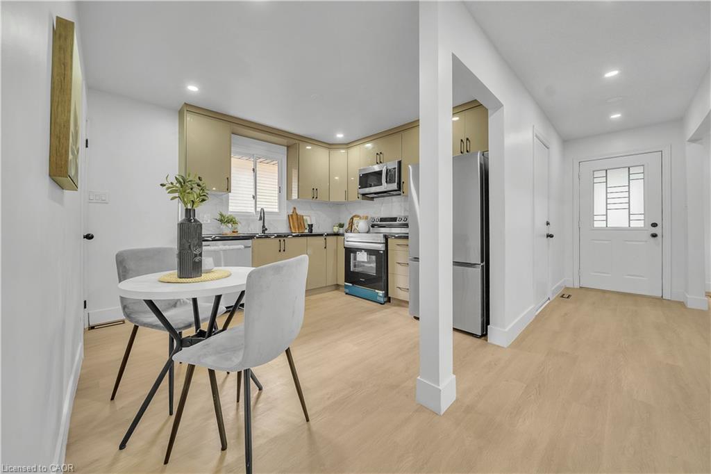 46 Bonaparte Lane, London, ON - Indoor