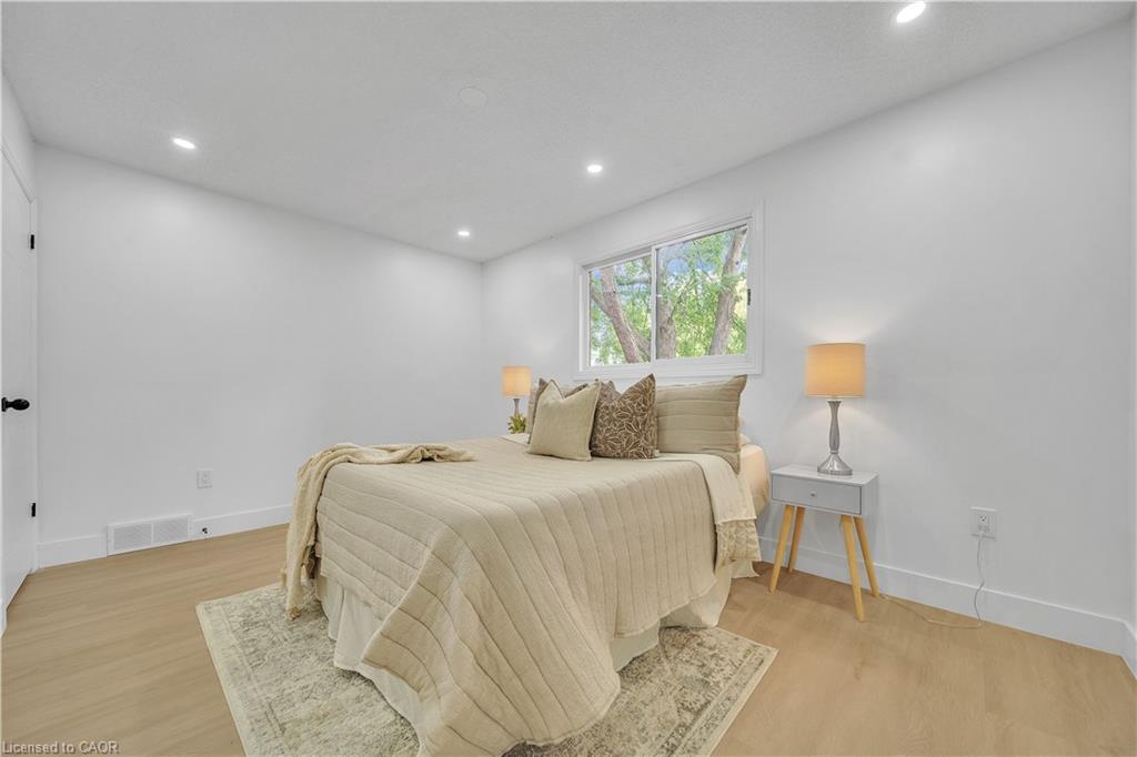 46 Bonaparte Lane, London, ON - Indoor Photo Showing Bedroom