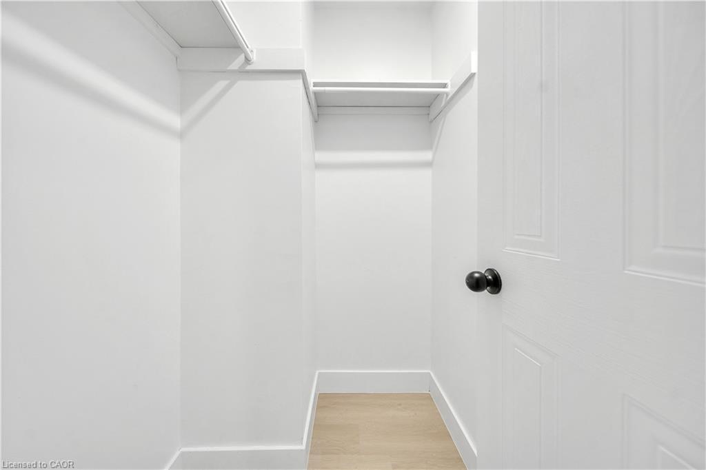 46 Bonaparte Lane, London, ON - Indoor Photo Showing Other Room