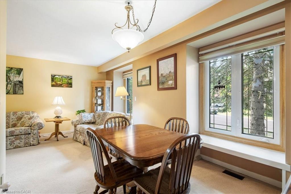 18 Dixon Drive, Port Dover, ON - Indoor Photo Showing Dining Room