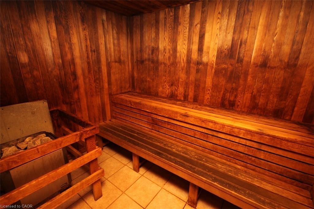 306-2545 Erin Centre Boulevard, Mississauga, ON - Indoor Photo Showing Other Room