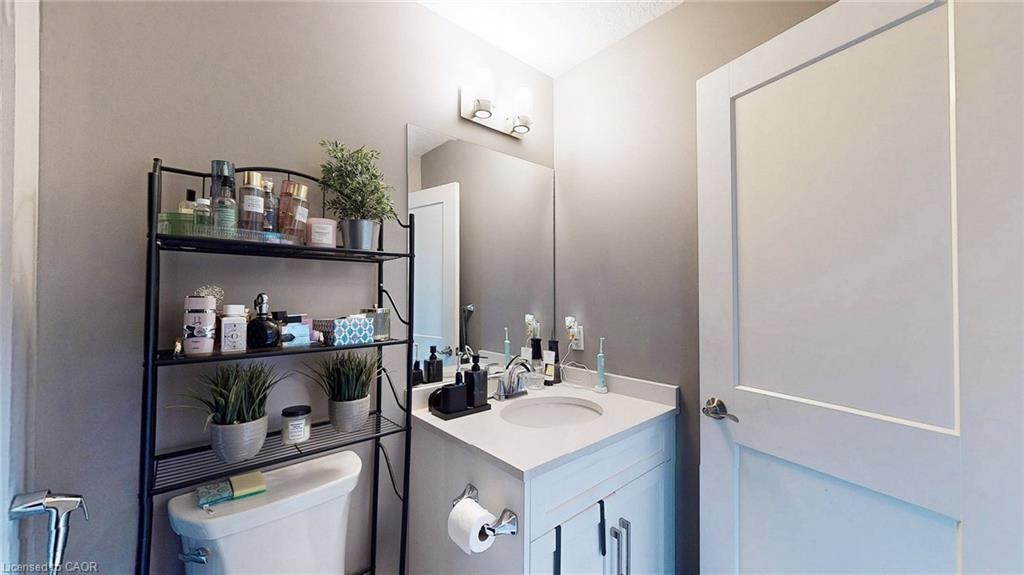 537 Millstream Drive, Waterloo, ON - Indoor Photo Showing Bathroom