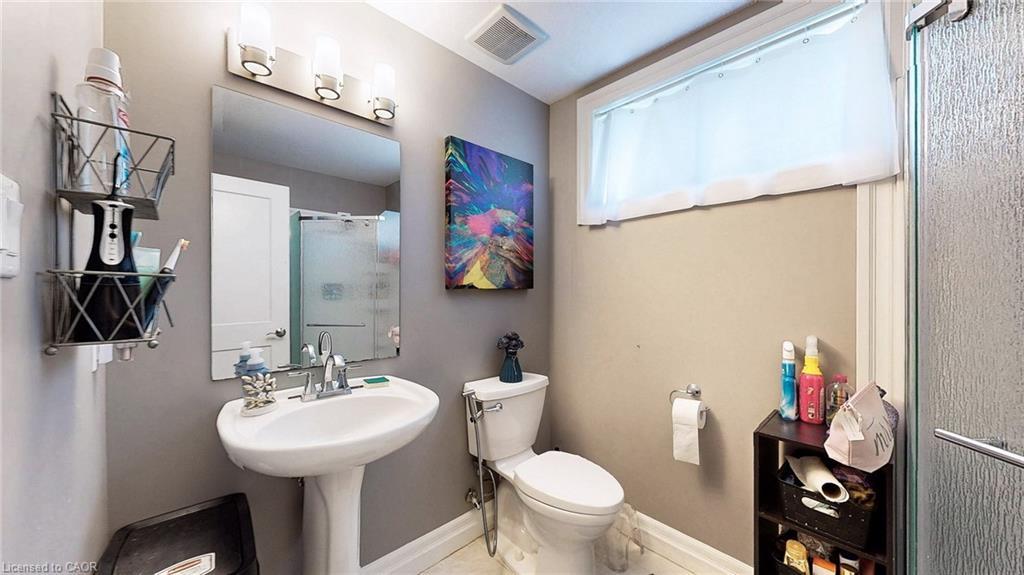537 Millstream Drive, Waterloo, ON - Indoor Photo Showing Bathroom