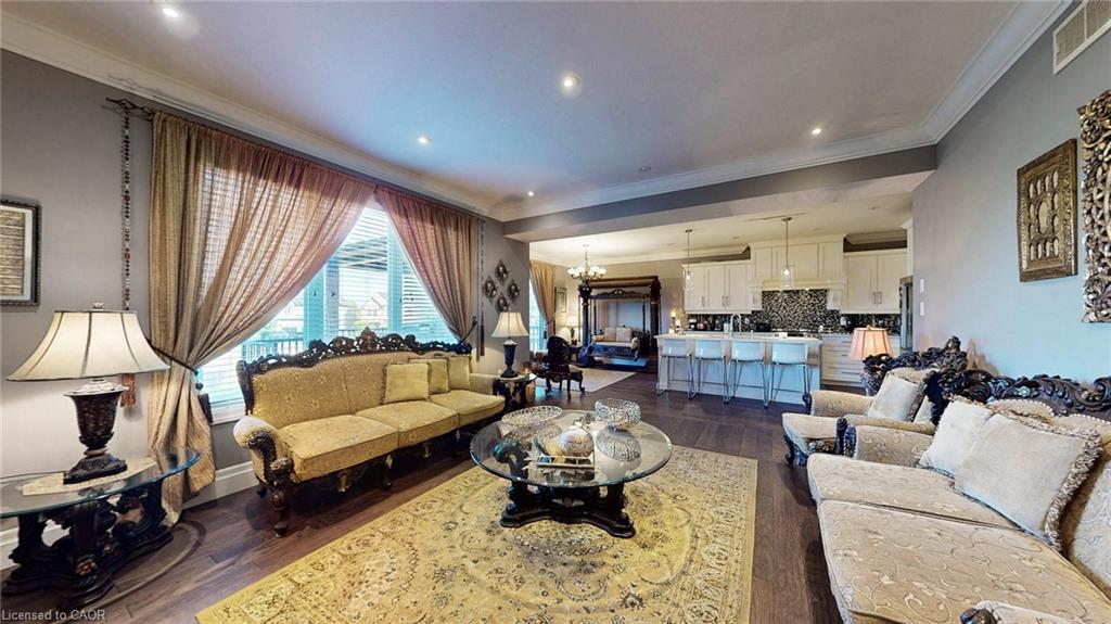 537 Millstream Drive, Waterloo, ON - Indoor Photo Showing Living Room