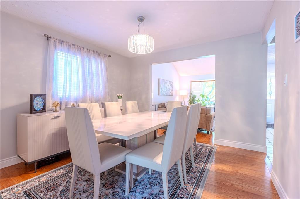 Upper-14 Windstar Place, Hamilton, ON - Indoor Photo Showing Dining Room