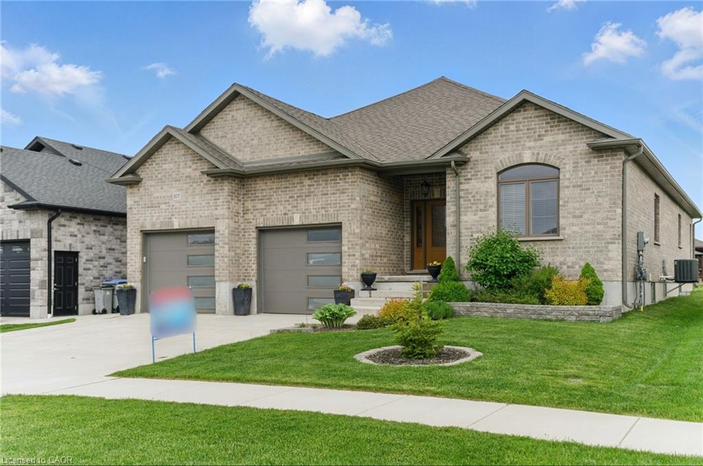 107 Forbes Crescent, Listowel, ON - Outdoor