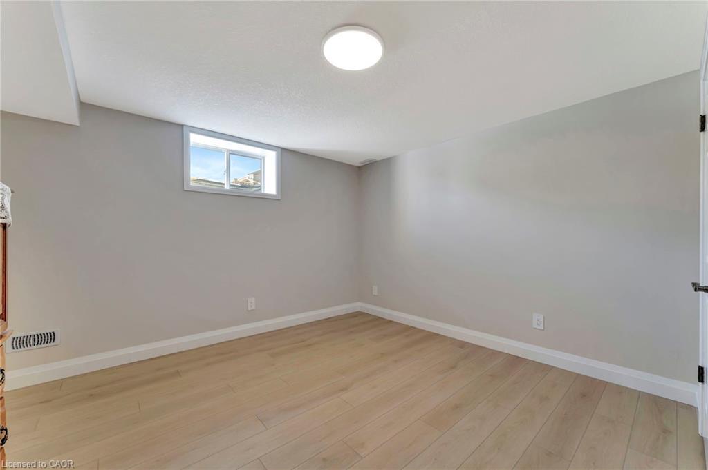 107 Forbes Crescent, Listowel, ON - Indoor Photo Showing Other Room