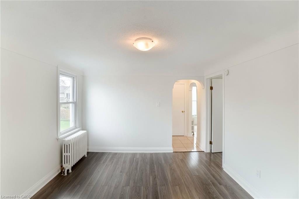 160 Welland Avenue, St. Catharines, ON - Indoor Photo Showing Other Room