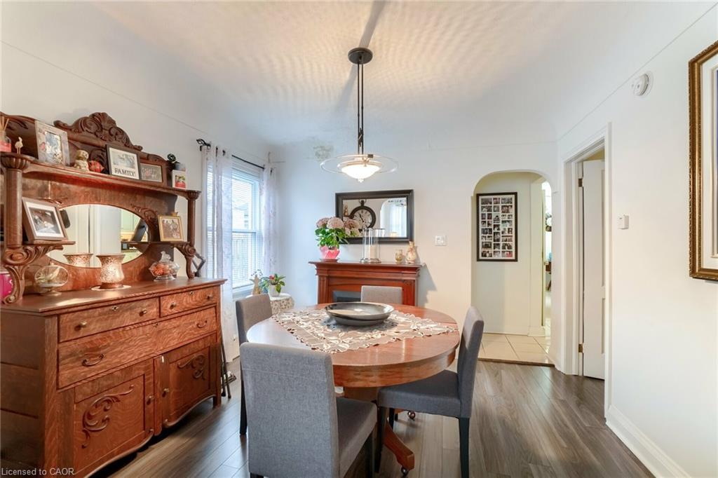 160 Welland Avenue, St. Catharines, ON - Indoor Photo Showing Dining Room