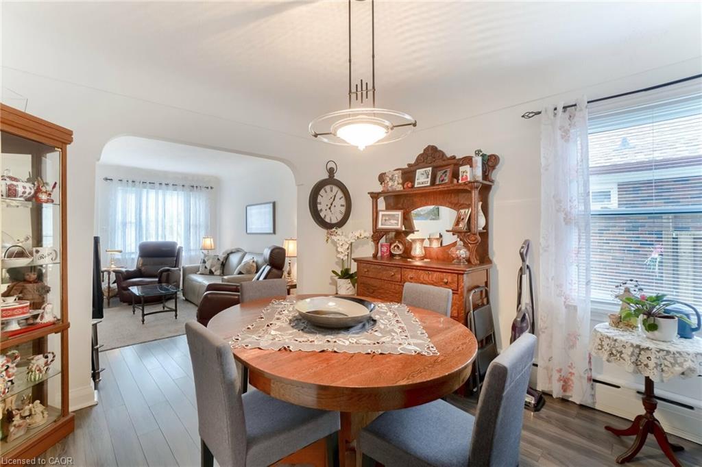 160 Welland Avenue, St. Catharines, ON - Indoor Photo Showing Dining Room
