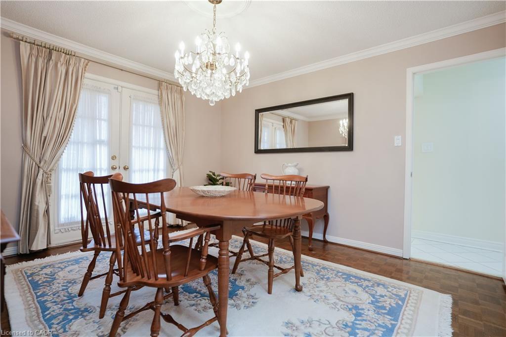 9 Longwater Chase, Markham, ON - Indoor Photo Showing Dining Room
