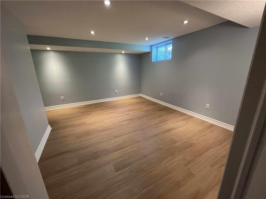 86 Gardiner Drive, Hamilton, ON - Indoor Photo Showing Other Room