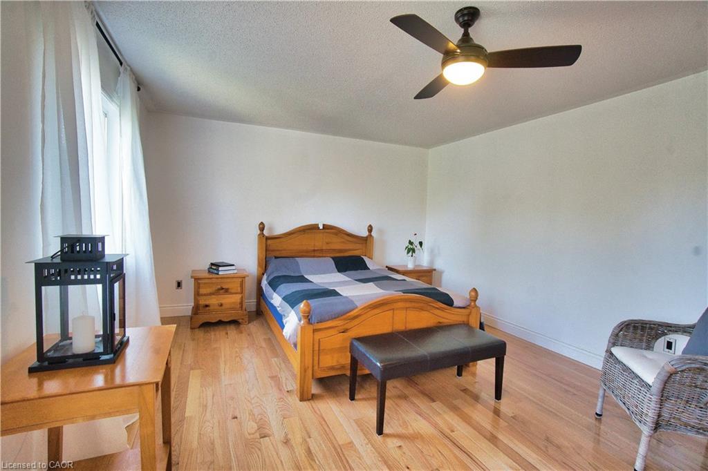 491 Pettit Trail, Milton, ON - Indoor Photo Showing Bedroom