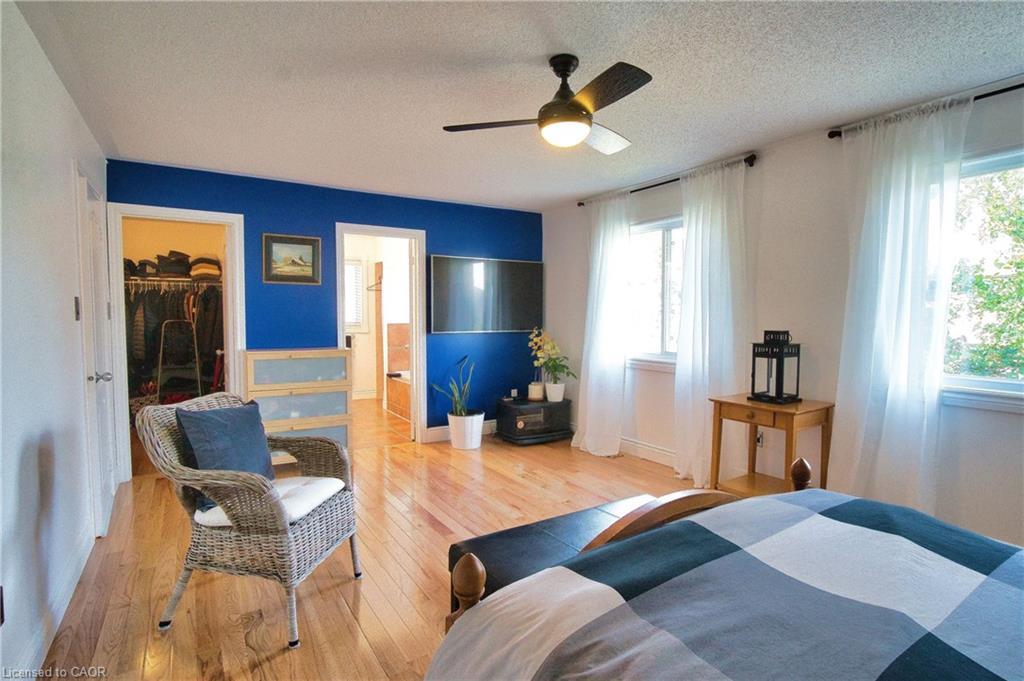491 Pettit Trail, Milton, ON - Indoor Photo Showing Bedroom