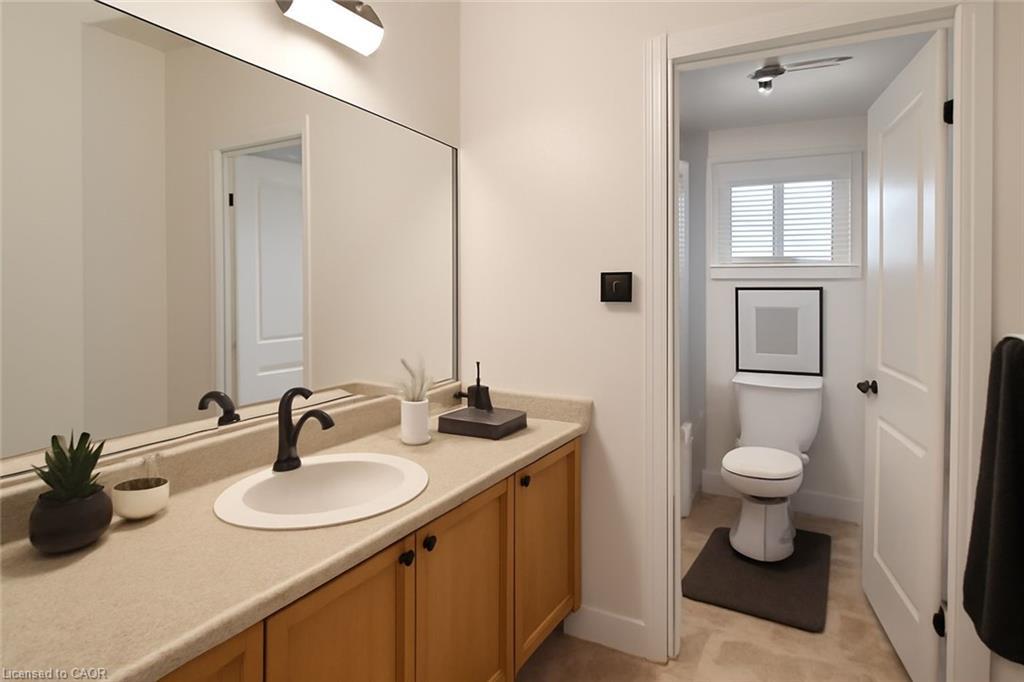 491 Pettit Trail, Milton, ON - Indoor Photo Showing Bathroom