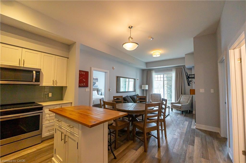 031-25 Pen Lake Point Road, Huntsville, ON - Indoor