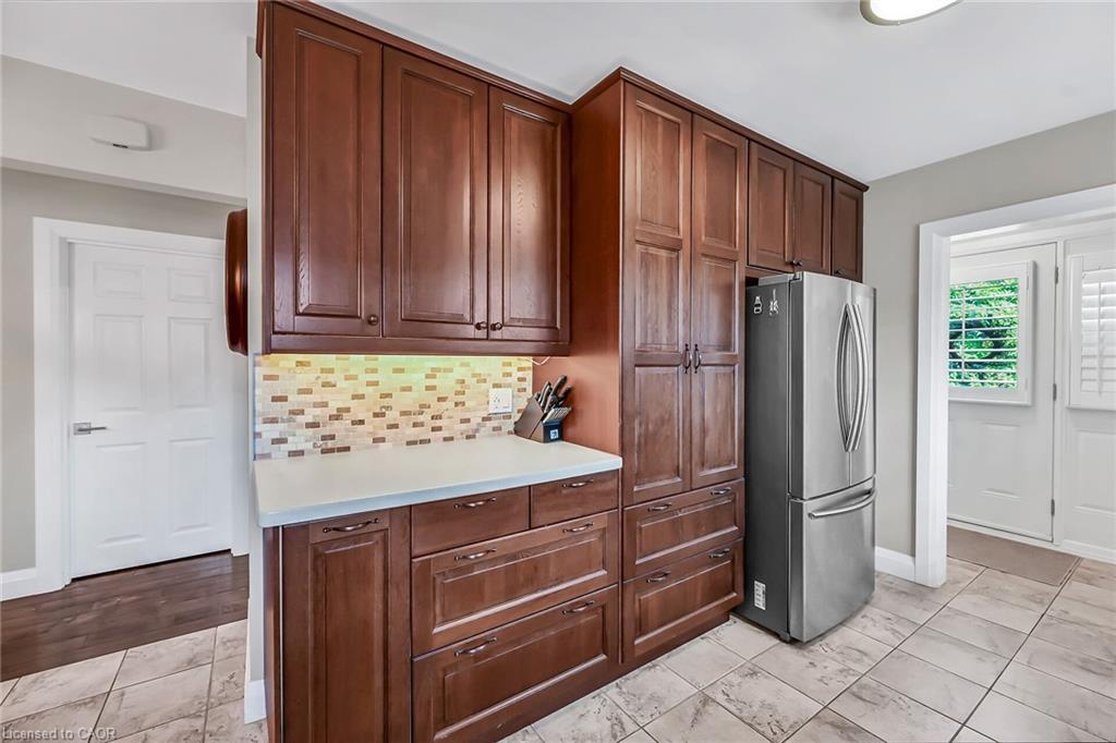 A-174 Kings Forest Drive, Hamilton, ON - Indoor Photo Showing Kitchen