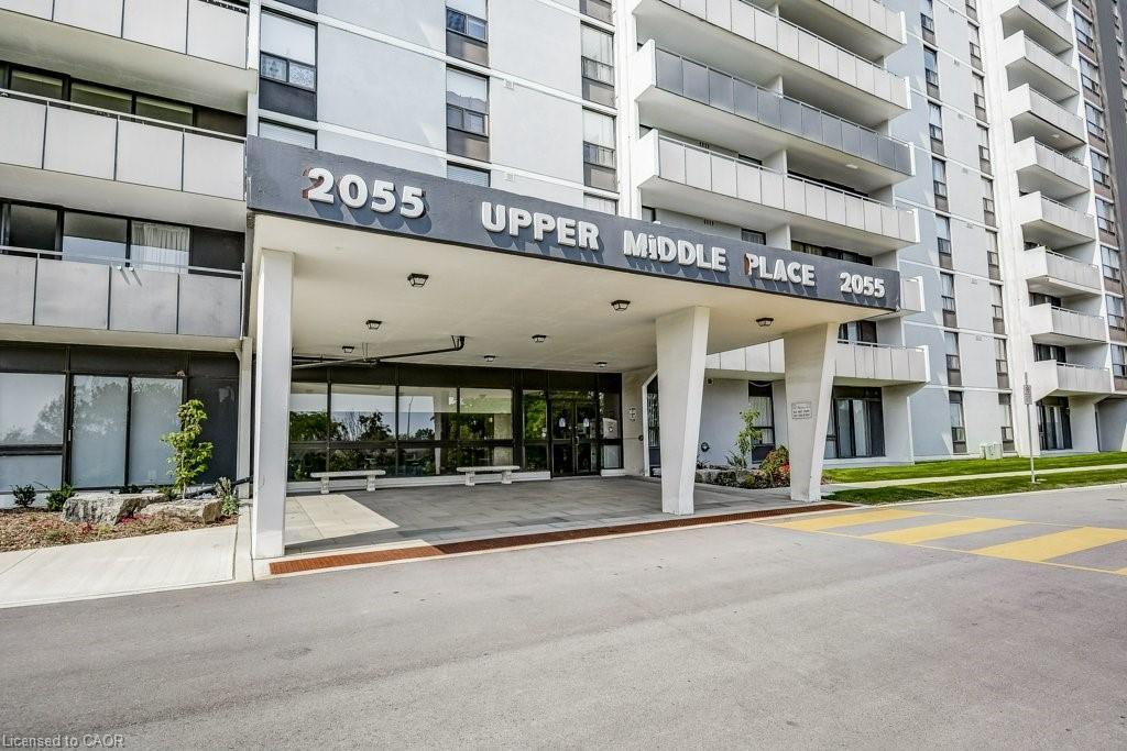 205-2055 Upper Middle Road, Burlington, ON - Outdoor