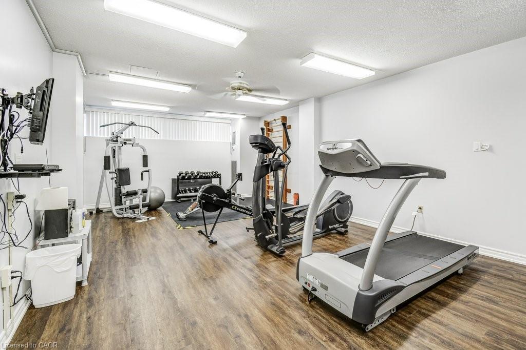 205-2055 Upper Middle Road, Burlington, ON - Indoor Photo Showing Gym Room