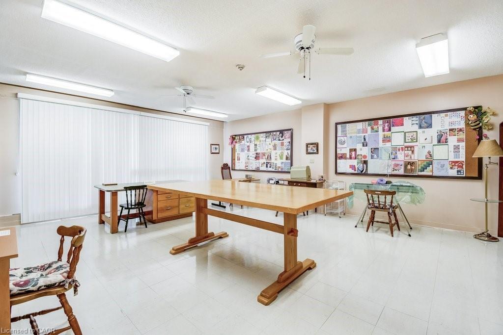 205-2055 Upper Middle Road, Burlington, ON - Indoor Photo Showing Other Room