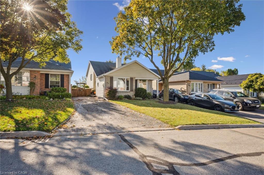 95 Macatee Place, Cambridge, ON - Outdoor With Facade