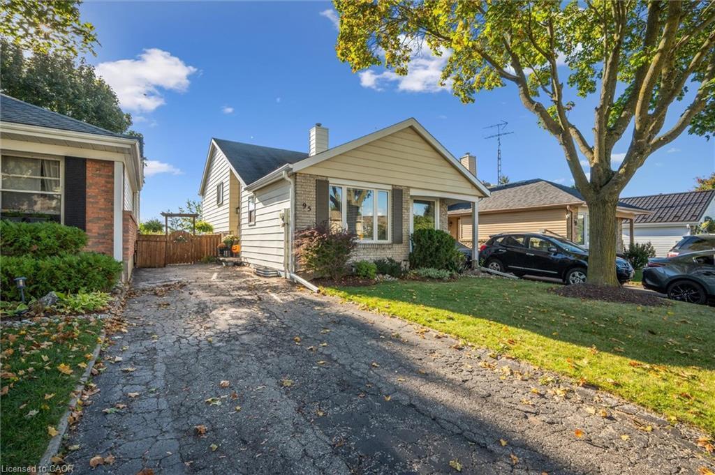95 Macatee Place, Cambridge, ON - Outdoor