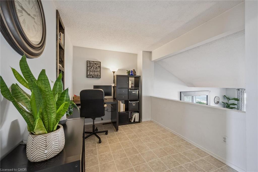 95 Macatee Place, Cambridge, ON - Indoor Photo Showing Office