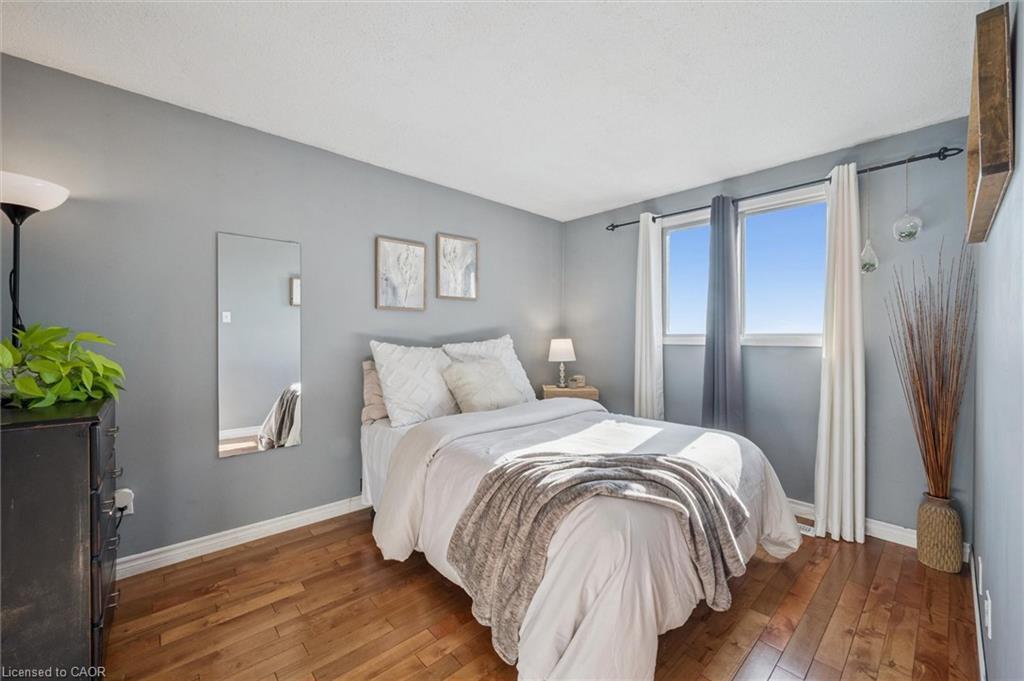 95 Macatee Place, Cambridge, ON - Indoor Photo Showing Bedroom