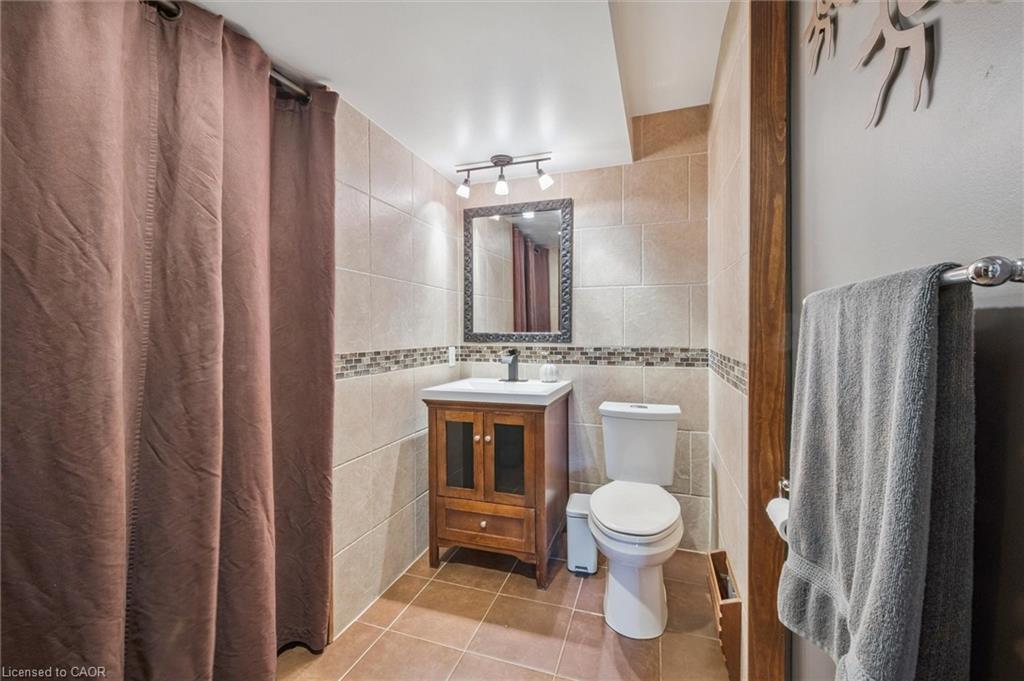 95 Macatee Place, Cambridge, ON - Indoor Photo Showing Bathroom