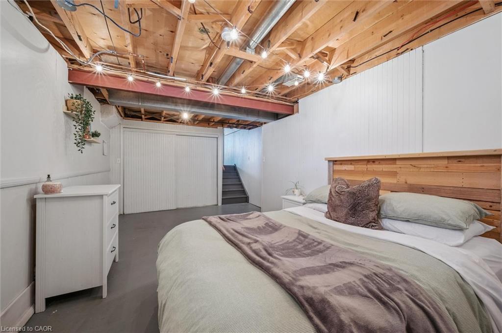 95 Macatee Place, Cambridge, ON - Indoor Photo Showing Bedroom