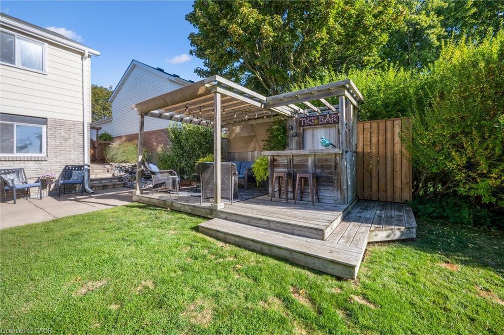 95 Macatee Place, Cambridge, ON - Outdoor With Deck Patio Veranda