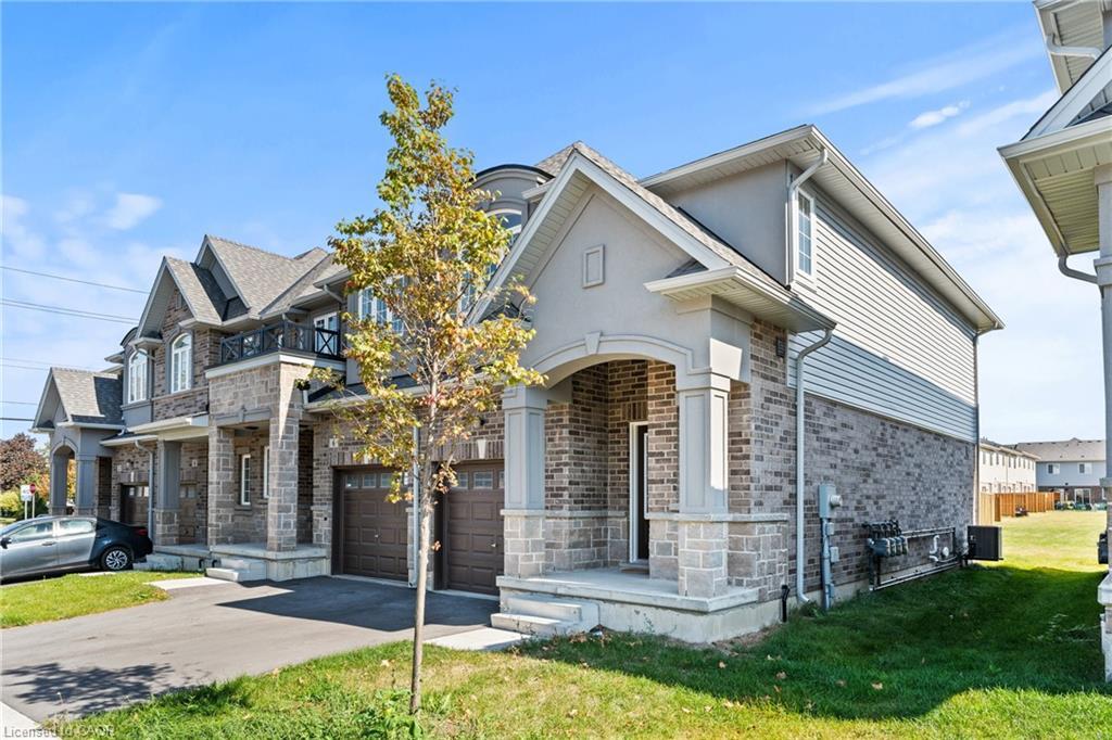 8 Linden Park Lane, Hamilton, ON - Outdoor With Facade