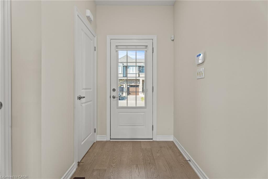 8 Linden Park Lane, Hamilton, ON - Indoor Photo Showing Other Room