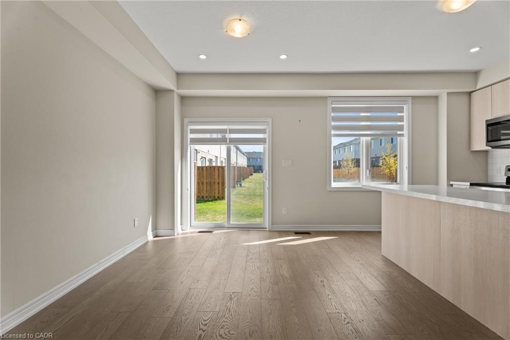 8 Linden Park Lane, Hamilton, ON - Indoor
