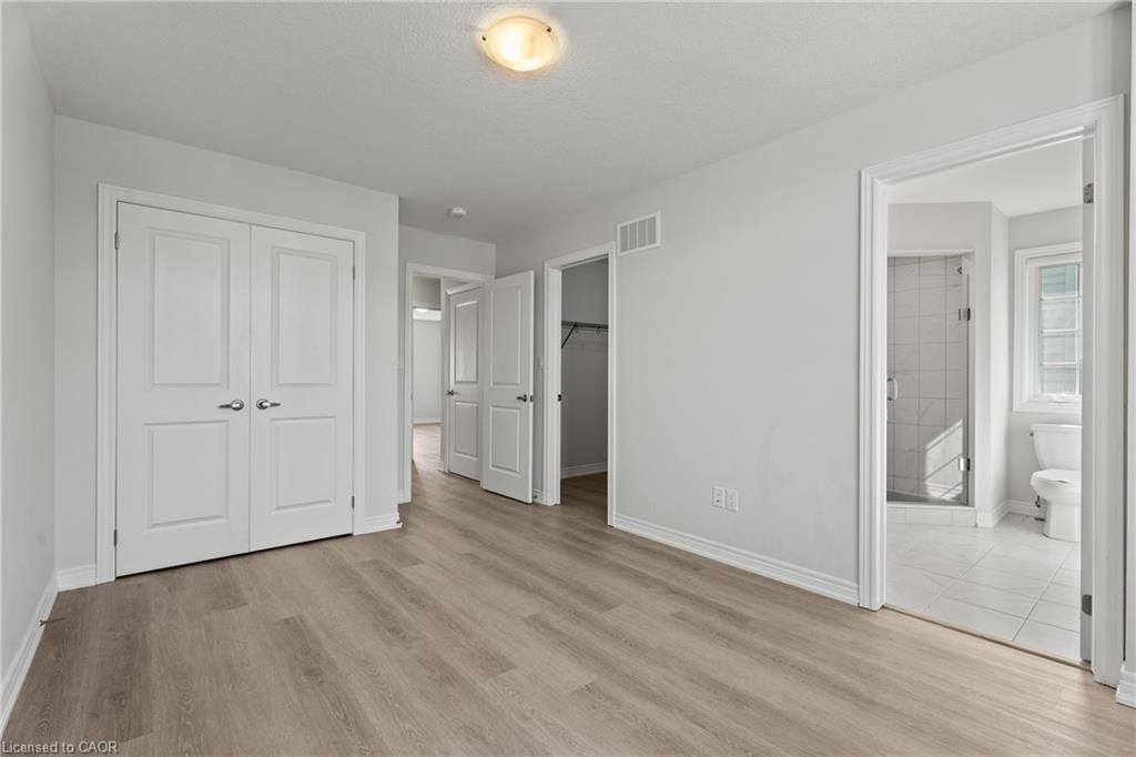 8 Linden Park Lane, Hamilton, ON - Indoor Photo Showing Other Room