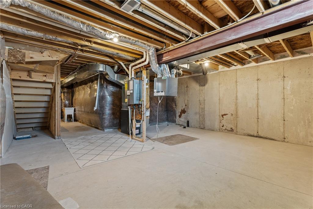 8 Linden Park Lane, Hamilton, ON - Indoor Photo Showing Basement