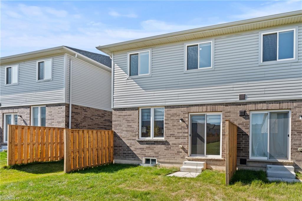 8 Linden Park Lane, Hamilton, ON - Outdoor