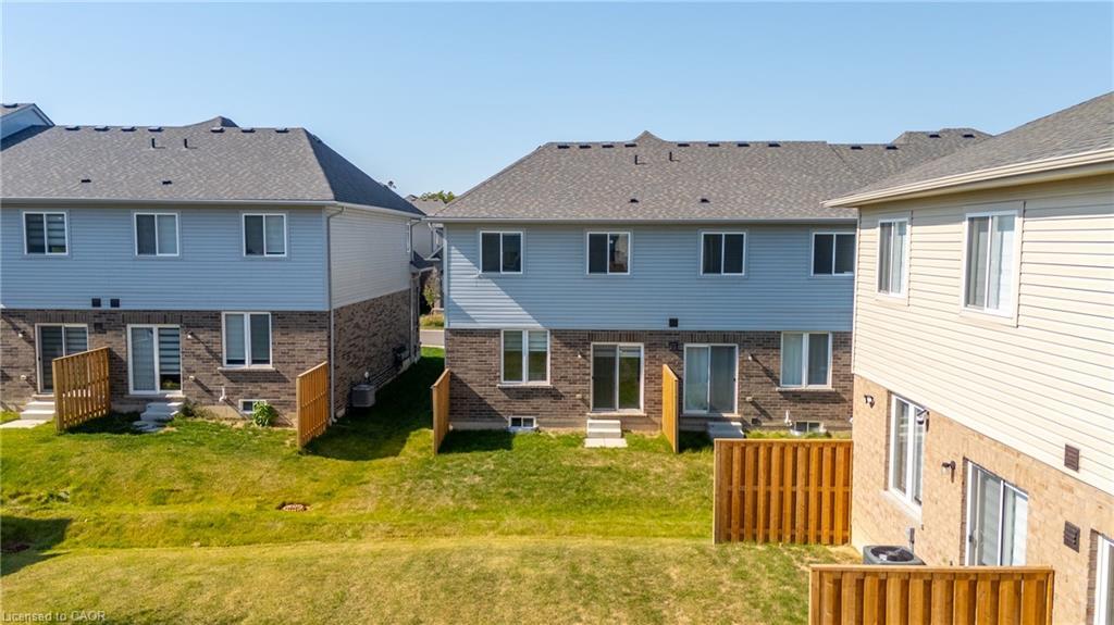 8 Linden Park Lane, Hamilton, ON - Outdoor