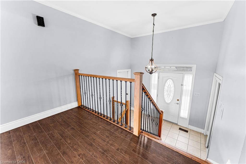 20 Wasaga Sands Drive, Wasaga Beach, ON - Indoor Photo Showing Other Room