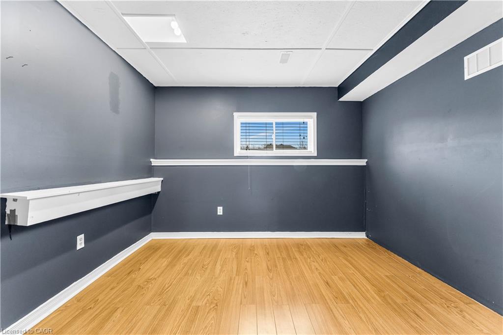 20 Wasaga Sands Drive, Wasaga Beach, ON - Indoor Photo Showing Other Room